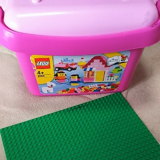 レゴ(Lego)のレゴ（ピンクのコンテナ）＆基礎板のセットです！！(積み木/ブロック)