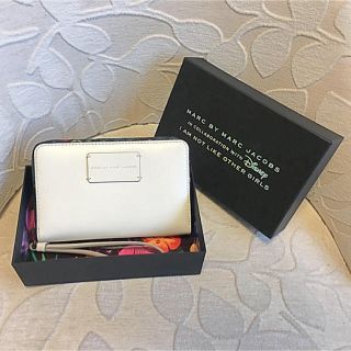 マークバイマークジェイコブス(MARC BY MARC JACOBS)のMARC BY MARC JACOBS ディズニーコラボ 財布 ホワイト 白(財布)