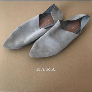 ザラ(ZARA)のZARA・バブーシュ23.5(スリッポン/モカシン)