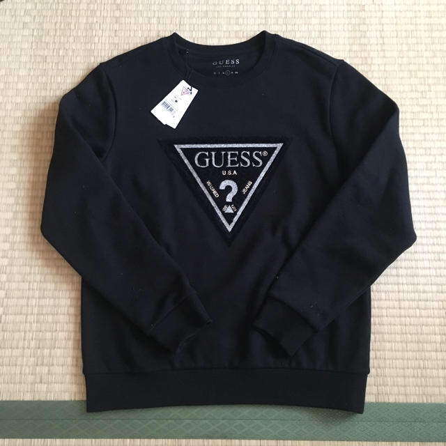 GUESS(ゲス)のGUESS トレーナー 新品未使用 レディースのトップス(トレーナー/スウェット)の商品写真