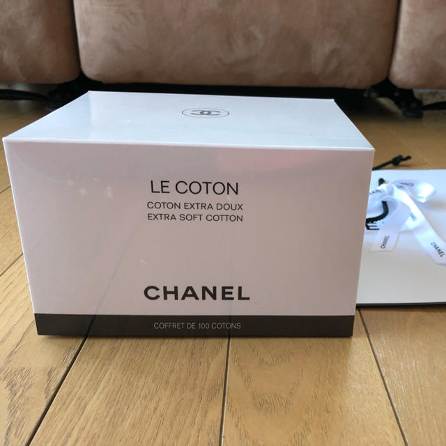 CHANEL(シャネル)の新品未使用！CHANELコットン 100枚 ショップ袋 リボン付 コスメ/美容のスキンケア/基礎化粧品(その他)の商品写真