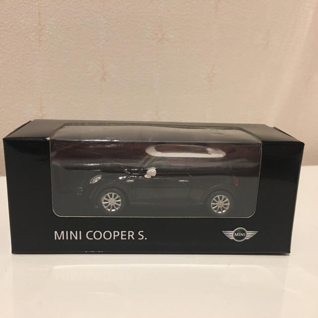 BMW(ビーエムダブリュー)の【新品】MINI COOPER S ミニカー エンタメ/ホビーのおもちゃ/ぬいぐるみ(ミニカー)の商品写真