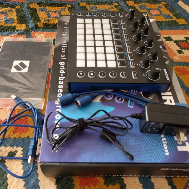 総合2位】 Novation グルーブボックス Circuit リズムマシン シンセの