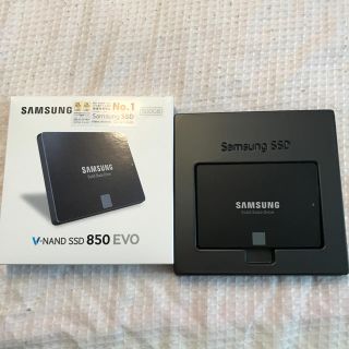 サムスン(SAMSUNG)の【箱破れ・汚れ・落書きアリ】SAMSUNG SSD 850 EVO(PCパーツ)