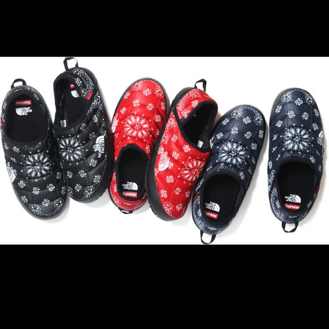 Supreme(シュプリーム)のSupreme north face bandana mule メンズの靴/シューズ(サンダル)の商品写真