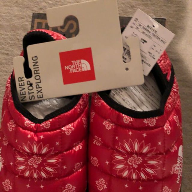 Supreme(シュプリーム)のSupreme north face bandana mule メンズの靴/シューズ(サンダル)の商品写真