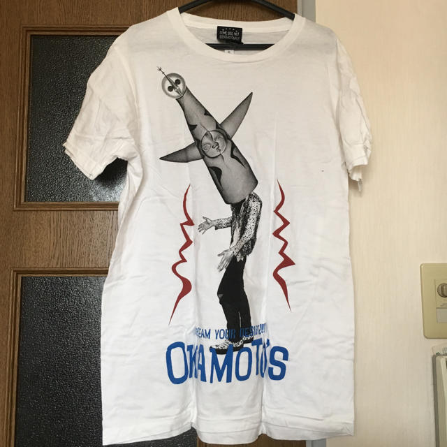 OKAMOTO'S  岡本太郎コラボＴシャツ エンタメ/ホビーのタレントグッズ(ミュージシャン)の商品写真