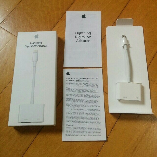 Apple(アップル)のゆういちりさん　専用apple lightning av adapter 純正品 スマホ/家電/カメラのテレビ/映像機器(映像用ケーブル)の商品写真