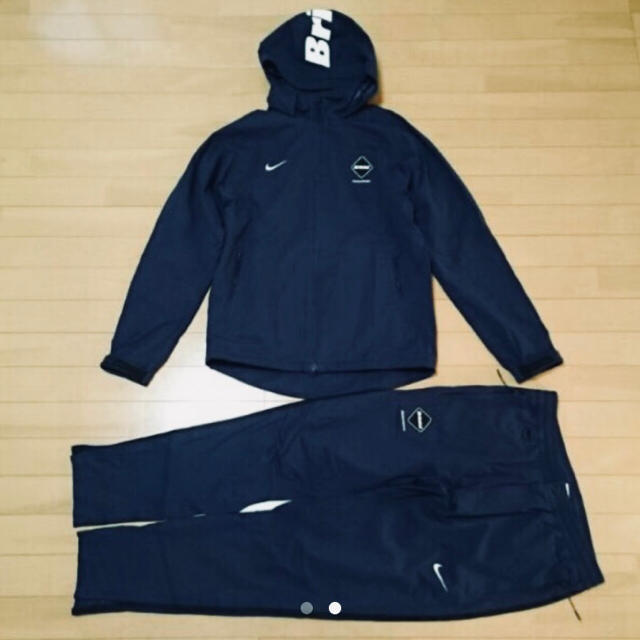 F.C.R.B.(エフシーアールビー)のFCRB  15AW  STORM FIT  上下セットアップ  Mサイズ 美品 メンズのジャケット/アウター(ナイロンジャケット)の商品写真