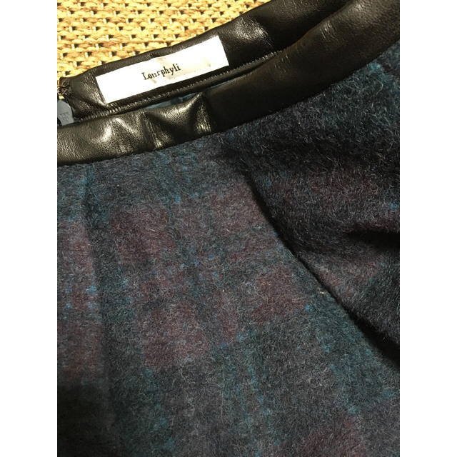 TOMORROWLAND(トゥモローランド)のロアフィリー チェックスカート  レディースのスカート(ひざ丈スカート)の商品写真