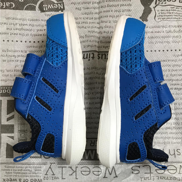 adidas(アディダス)のアディダス ベビー スニーカー 12cm キッズ/ベビー/マタニティのベビー靴/シューズ(~14cm)(スニーカー)の商品写真