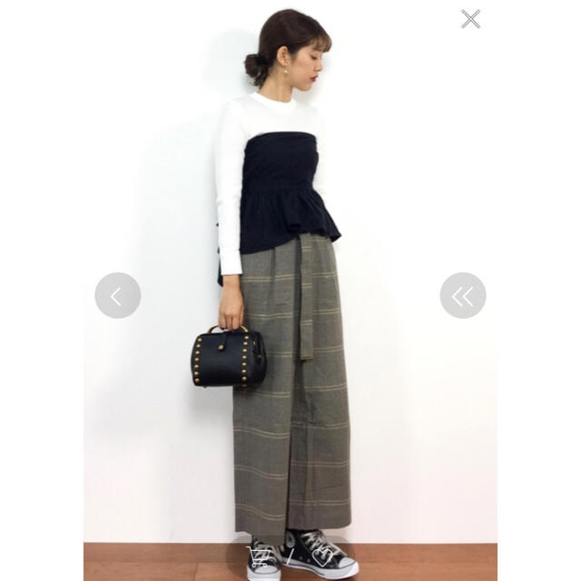 ROSE BUD(ローズバッドカップルズ)のペムラムビスチェ★SALE★ レディースのトップス(ベアトップ/チューブトップ)の商品写真