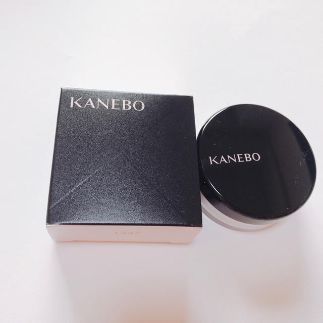 Kanebo(カネボウ)のカネボウ　コントロールフィニッシュパウダー  コスメ/美容のベースメイク/化粧品(フェイスパウダー)の商品写真