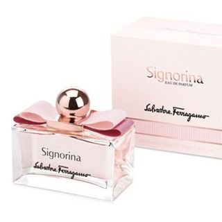 サルヴァトーレフェラガモ(Salvatore Ferragamo)のサルヴァトーレ フェラガモ シニョリーナ オーデパルファム 30ml  EDP(香水(女性用))