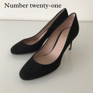 ナンバートゥエンティワン(No. 21)の【美品】黒スエードパンプス(ハイヒール/パンプス)