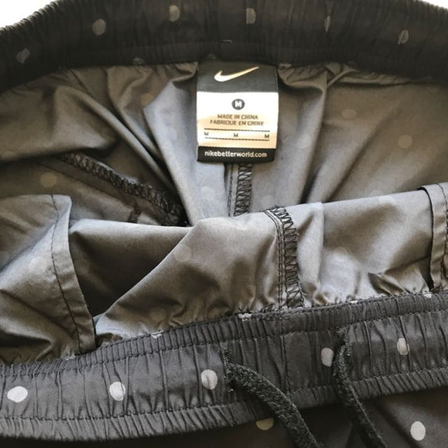 NIKE(ナイキ)のFCRB  POLKA DOT PRACTICE JACKET メンズのジャケット/アウター(マウンテンパーカー)の商品写真