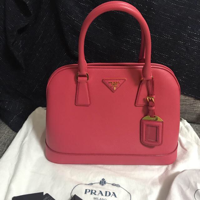 PRADA(プラダ)のPRADA サフィアーノハンドバッグ  レディースのバッグ(ハンドバッグ)の商品写真