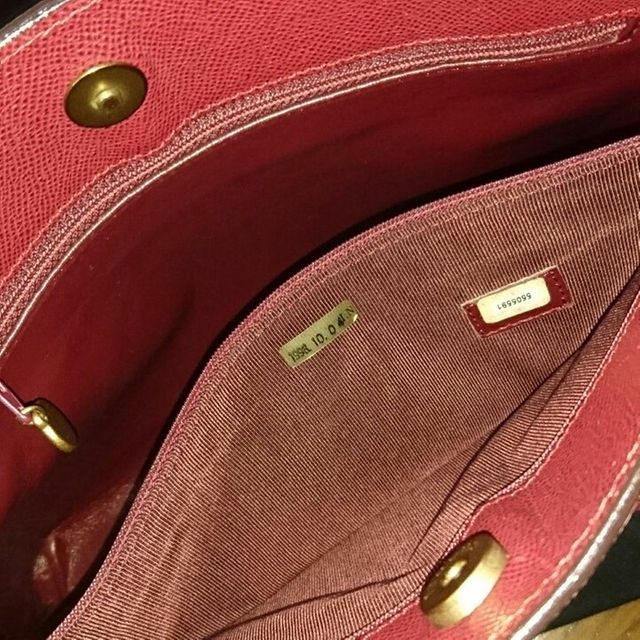 CHANEL(シャネル)のさらに値下げ CHANEL 美品 赤ショルダーバッグ レディースのバッグ(ショルダーバッグ)の商品写真