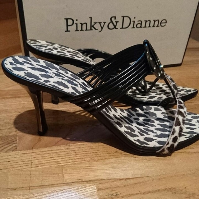 Pinky&Dianne(ピンキーアンドダイアン)の未使用 ピンキー＆ダイアン サンダル24㎝ レディースの靴/シューズ(サンダル)の商品写真