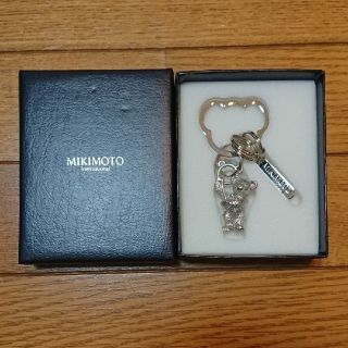 ミキモト(MIKIMOTO)の【新品未使用】MIKIMOTO✧くまキーホルダー(キーホルダー)