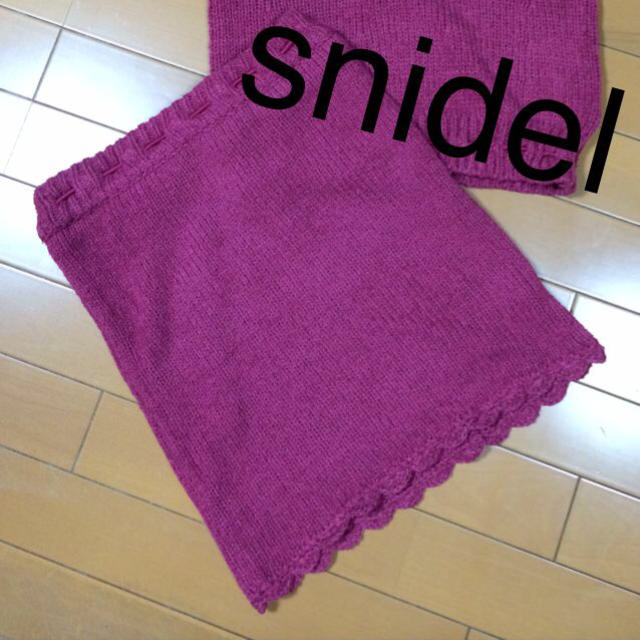 SNIDEL(スナイデル)のsnidelスカラップニットスカート レディースのスカート(ミニスカート)の商品写真