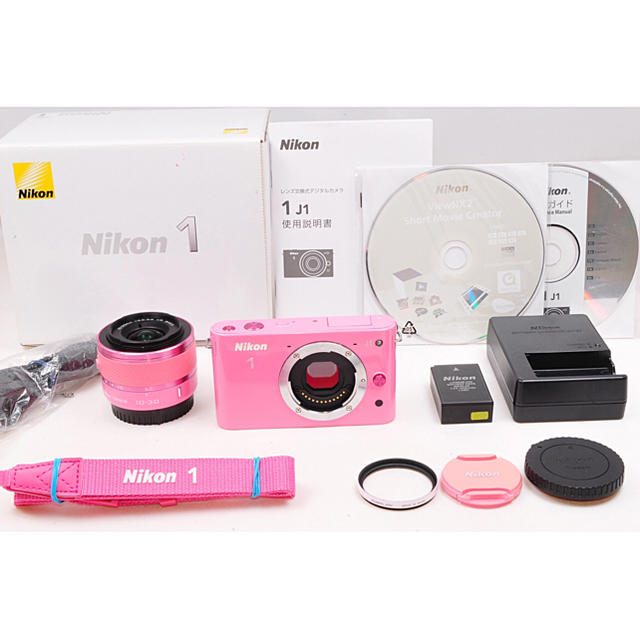 Nikon(ニコン)の⭐︎かわいい相棒⭐︎ Nikon 1 J1 ピンク 【ショット数小！】 スマホ/家電/カメラのカメラ(ミラーレス一眼)の商品写真
