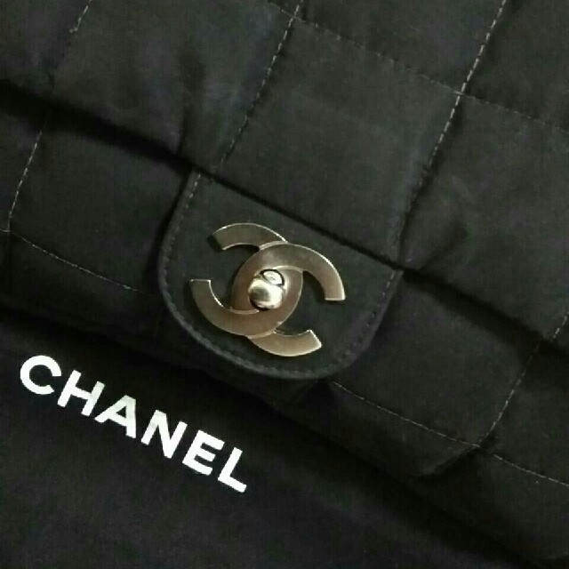 CHANEL(シャネル)の本日出品取り消します😣CHANEL＊ナイロンマトラッセ レディースのバッグ(その他)の商品写真