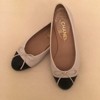 シャネル(CHANEL)のCHANEL・白黒バイカラーバレリーナシューズ36C(バレエシューズ)