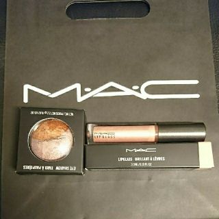 マック(MAC)のkyo kei様専用 新品、MAC ・アンダーザシーツ・アンダー ユア スペル(リップグロス)