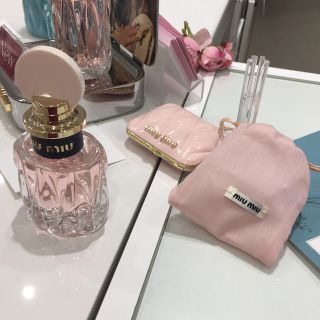 ミュウミュウ(miumiu)のラスト一点♡miumiu 香水 ミラーセット(香水(女性用))