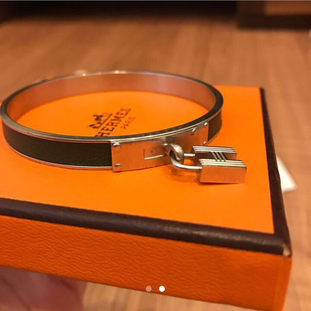 Hermes(エルメス)の某デパート正規店購入 レディースのアクセサリー(ブレスレット/バングル)の商品写真