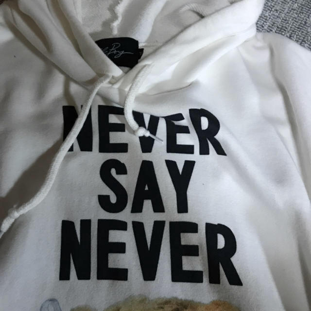 MILKBOY(ミルクボーイ)のMILKBOY NEVER SAY NEVER くま パーカー  美品 メンズのトップス(パーカー)の商品写真