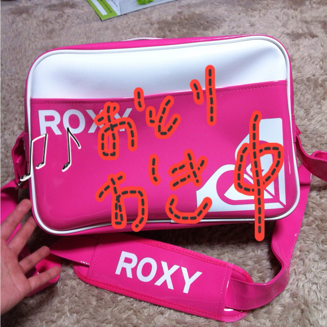 Roxy(ロキシー)の未使用♡ROXY♡スポーツバッグ レディースのバッグ(メッセンジャーバッグ)の商品写真