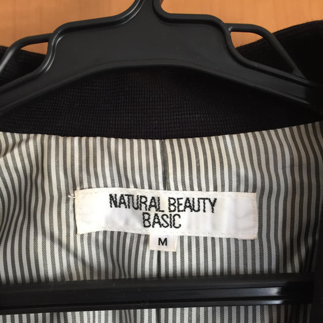 NATURAL BEAUTY BASIC(ナチュラルビューティーベーシック)のさとみさま用。ナチュラルビューティーベーシック ネイビージャケット  レディースのジャケット/アウター(テーラードジャケット)の商品写真