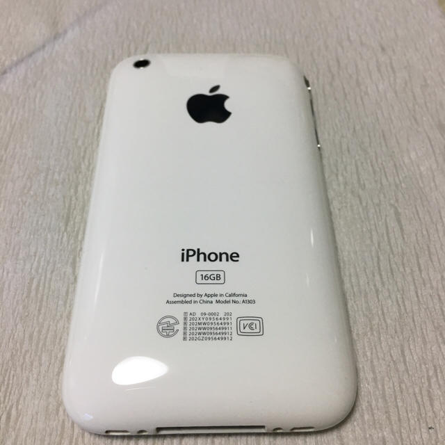 Apple(アップル)のiPhone3GS 16GB スマホ/家電/カメラのスマートフォン/携帯電話(スマートフォン本体)の商品写真