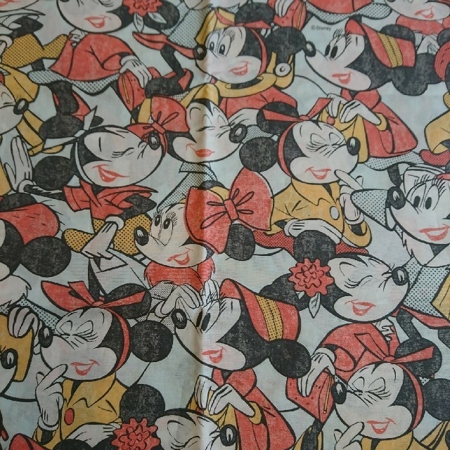 Disney(ディズニー)のミニーマウス 生地 （約110cm×100cm） ハンドメイドの素材/材料(生地/糸)の商品写真