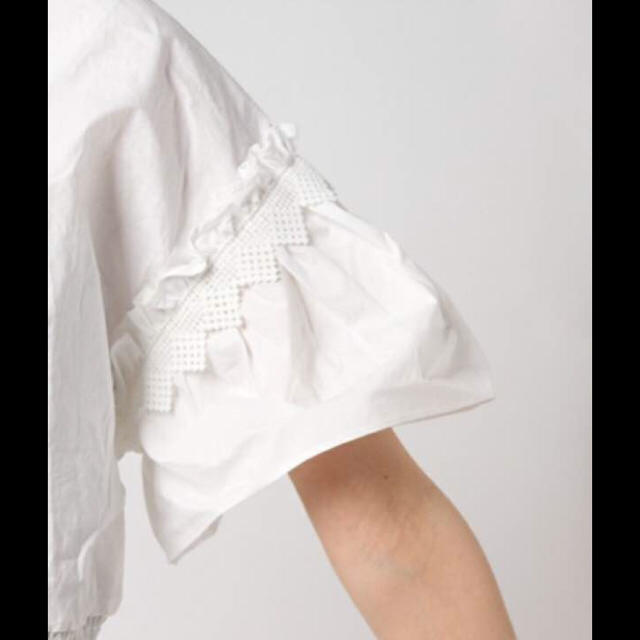 mystic(ミスティック)のomekashi サイドシャーリング袖ブラウス レディースのトップス(シャツ/ブラウス(半袖/袖なし))の商品写真