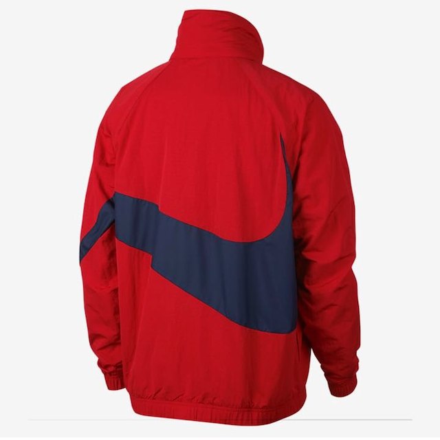 NIKE(ナイキ)の最終価格！送料込！ S NIKE ANORAK BIG SWOOSH RED メンズのジャケット/アウター(マウンテンパーカー)の商品写真