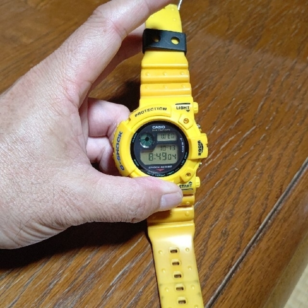 CASIO(カシオ)の初代定番フロッグマンのカスタムイエロー。 メンズの時計(腕時計(デジタル))の商品写真