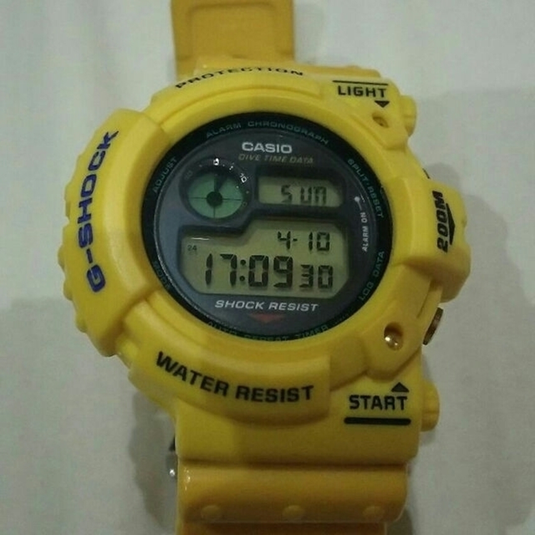 CASIO(カシオ)の初代定番フロッグマンのカスタムイエロー。 メンズの時計(腕時計(デジタル))の商品写真