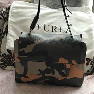 フルラ(Furla)のフルラ  レア 新品  限定品 迷彩ショルダーバック(ショルダーバッグ)