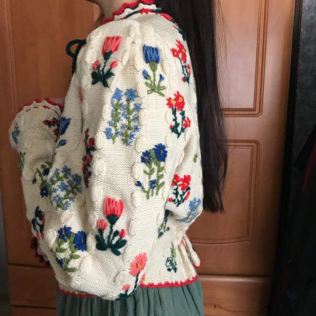 古着 花刺繍 ニットカーディガン