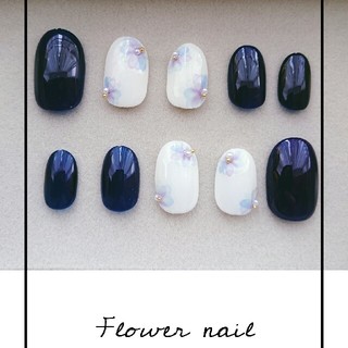 Flower nail ✲*ﾟ