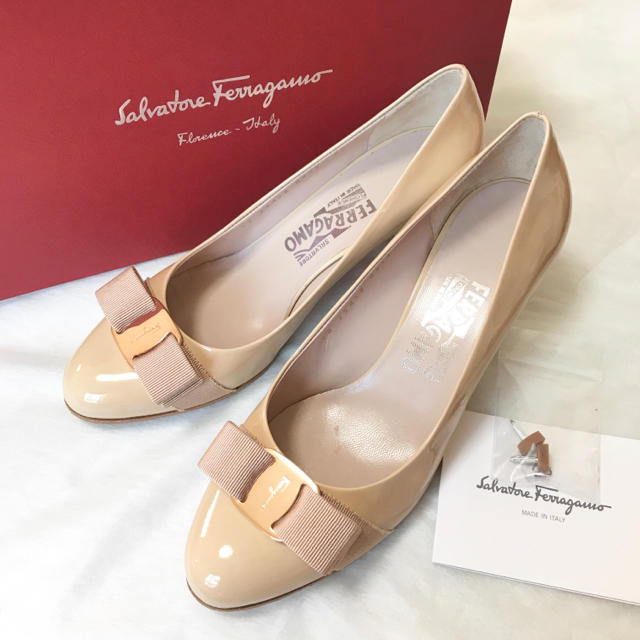 Ferragamo CARLA 6 1/2D リボンパンプス ベージュ