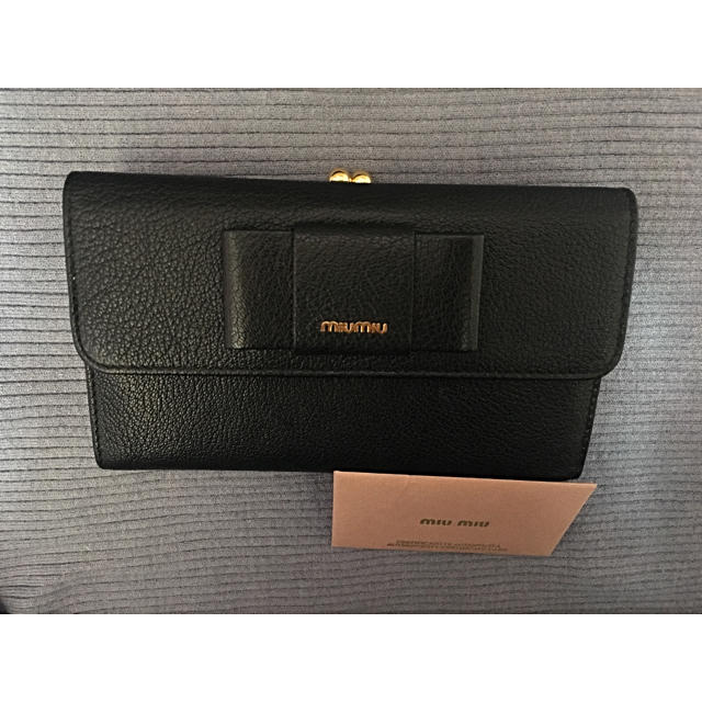 新品未使用♡miumiu♡チェリーがま口財布♡アイボリー