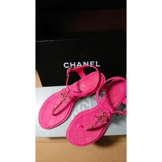 シャネル(CHANEL)の♡CHANEL　トングサンダル♡(サンダル)