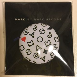 マークバイマークジェイコブス(MARC BY MARC JACOBS)の★新品★MARC BY MARC JACOBS 缶バッジ(バッジ/ピンバッジ)