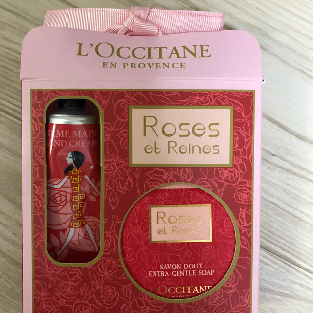 L'OCCITANE(ロクシタン)の*y様専用* ロクシタン ハンドクリーム&バスソープセット コスメ/美容のボディケア(ハンドクリーム)の商品写真