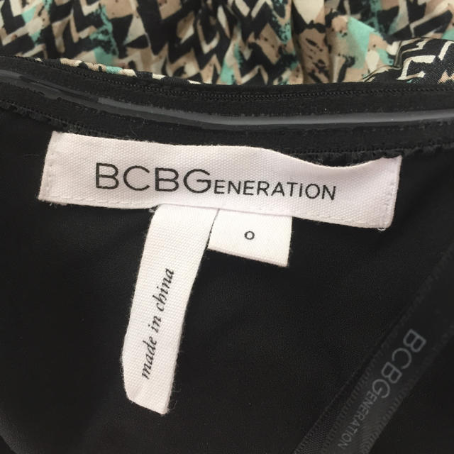 BCBGMAXAZRIA(ビーシービージーマックスアズリア)の【BCBGeneration】ベアミニワンピース レディースのワンピース(ミニワンピース)の商品写真