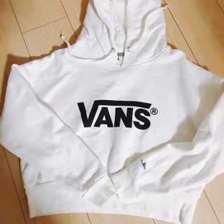 ヴァンズ(VANS)のvans トレーナー(トレーナー/スウェット)